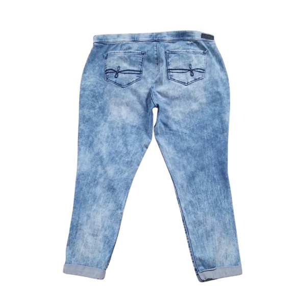 Denizen from Levi's Stretch Crop‎ Jogger Jeans Size XL - Picture 10 of 16